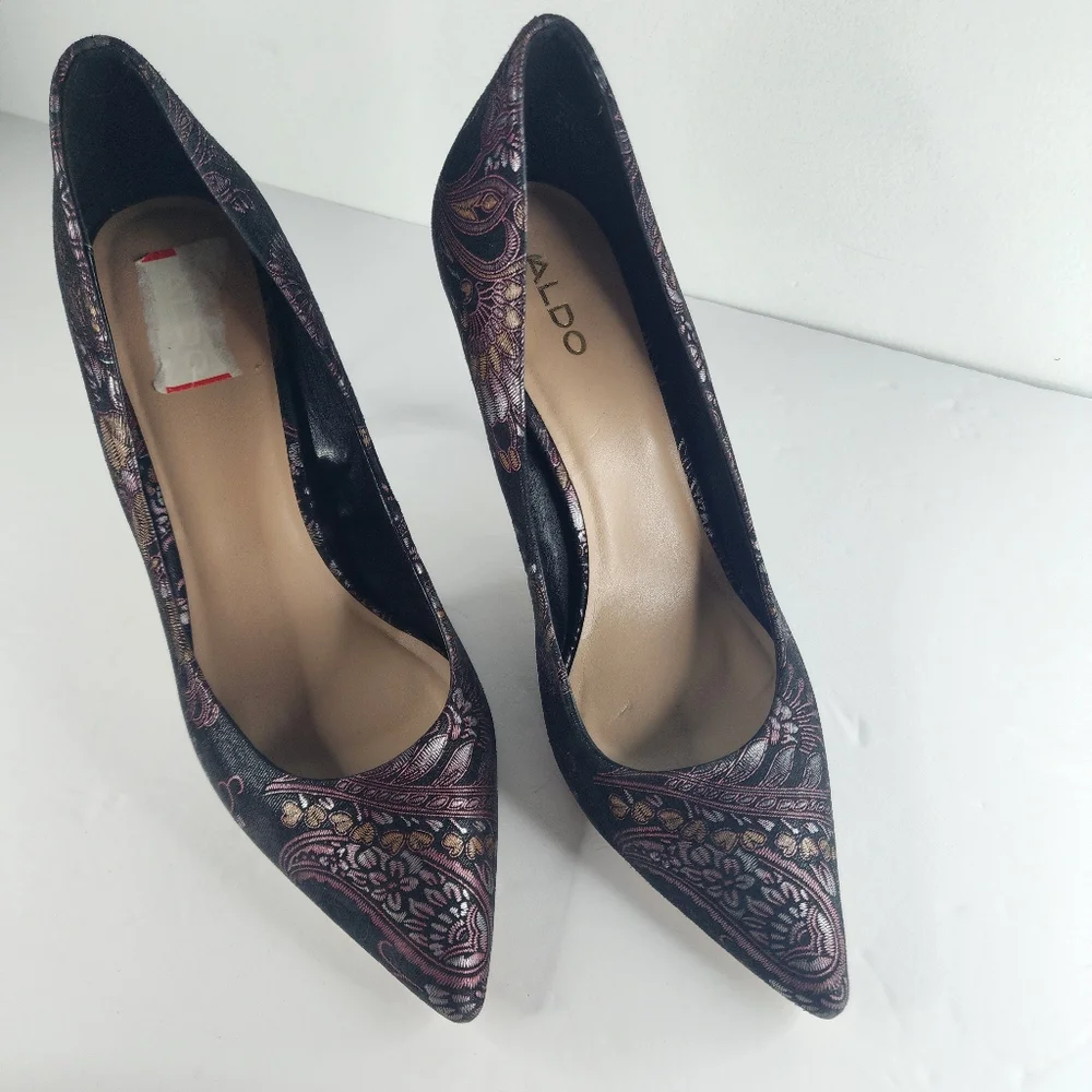 ALDO Black Pointed Floral Heels. - Picture 4 of 10